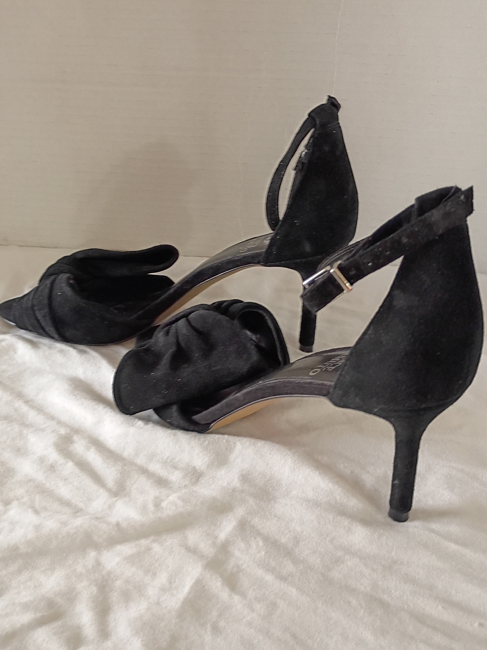 Vince Camuto Black Bow Ankle-Strap Heels - Open Toe Dress Sandals Size 8.5 - Picture 5 of 9